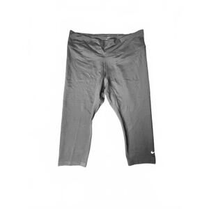 The Nike One NEW Tight Fit Cropped Black Leggings- XXL